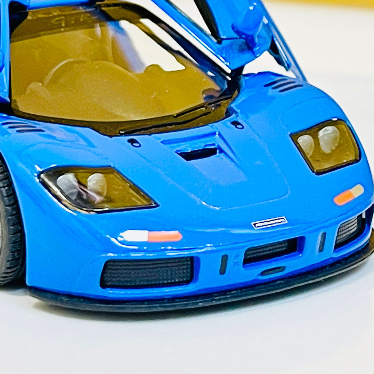 Kinsmart 1995 McLaren F1 GTR