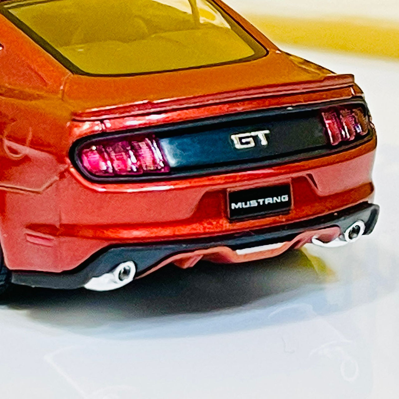 Kinsmart 2015 Ford Mustang GT