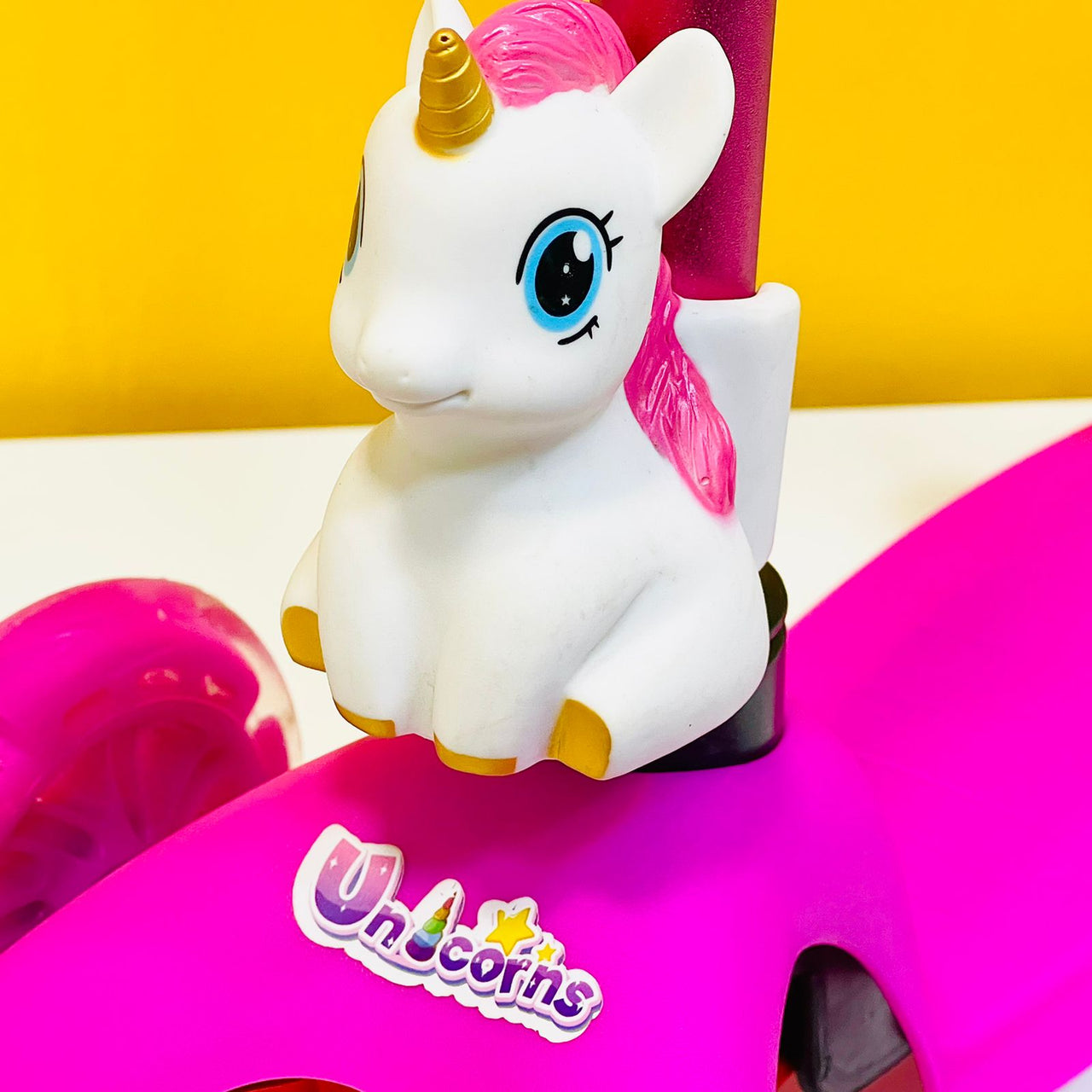 3 Wheels Unicorn Scooter with Lights - Pink
