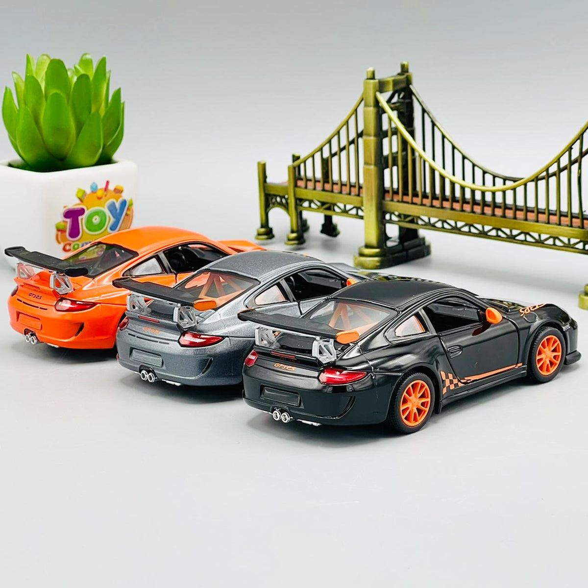 Kinsmart Metal Body 2010 Porsche 911 GT3 RS