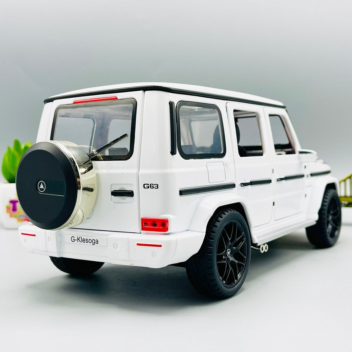 1:18 Scale Diecast Benz G63 V12 Turbo