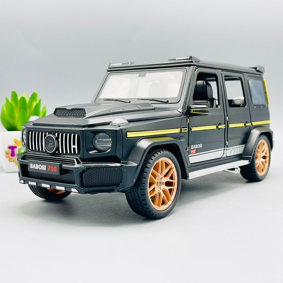 1:18 Scale Diecast Mercedes Brabus 700