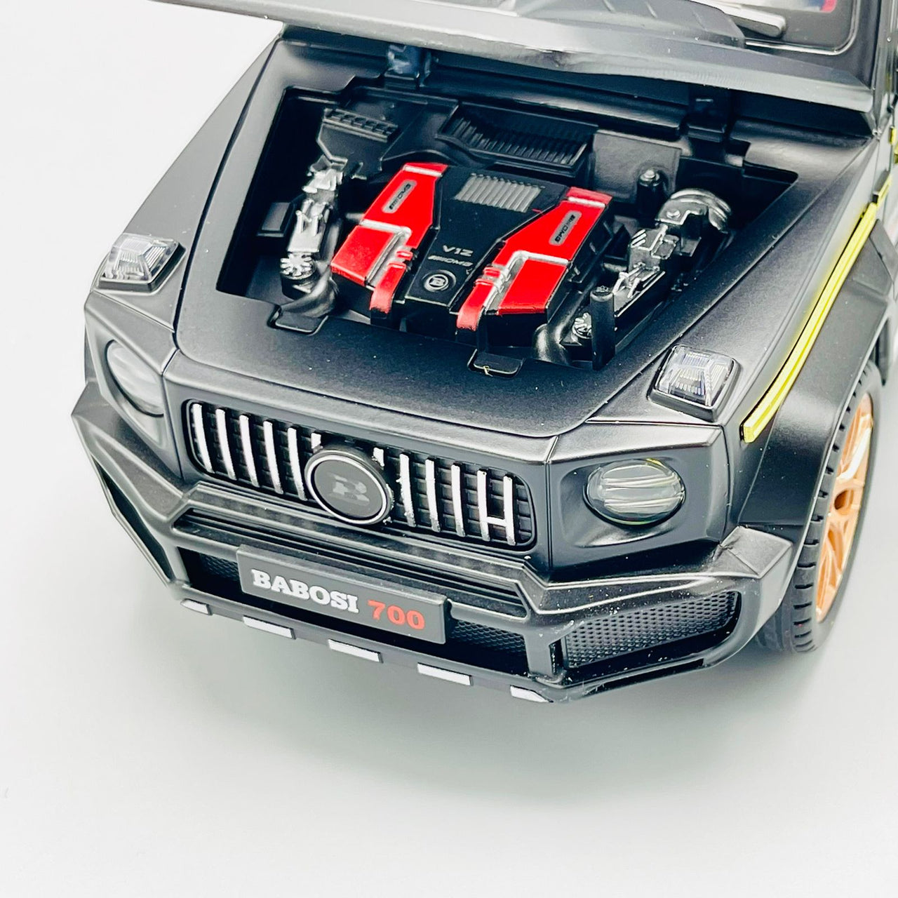 1:18 Scale Diecast Mercedes Brabus 700