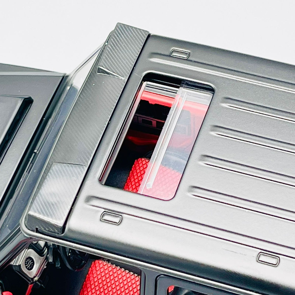 1:18 Scale Diecast Mercedes Brabus 700