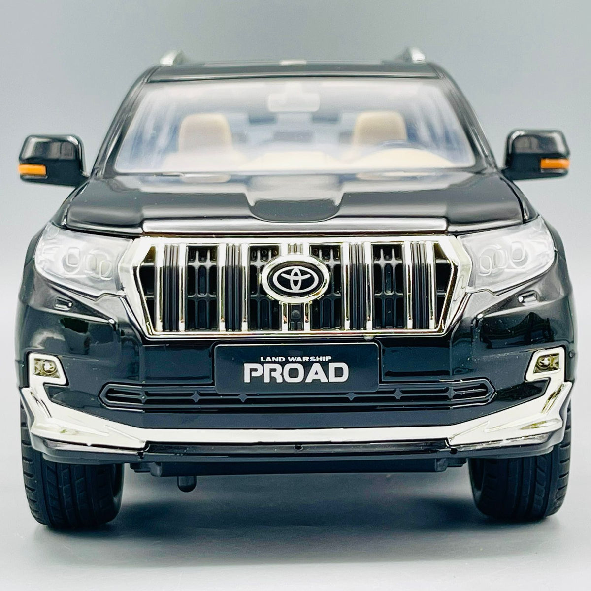 1:18 Scale Diecast Land Cruiser Prado TX