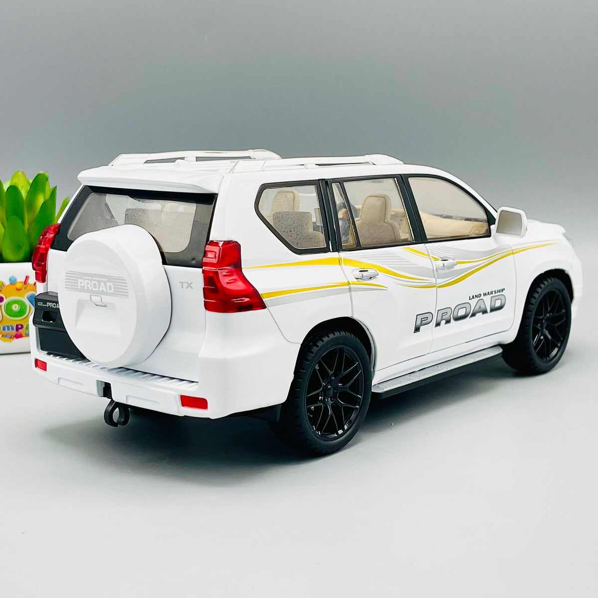 1:18 Scale Diecast Land Cruiser Prado TX