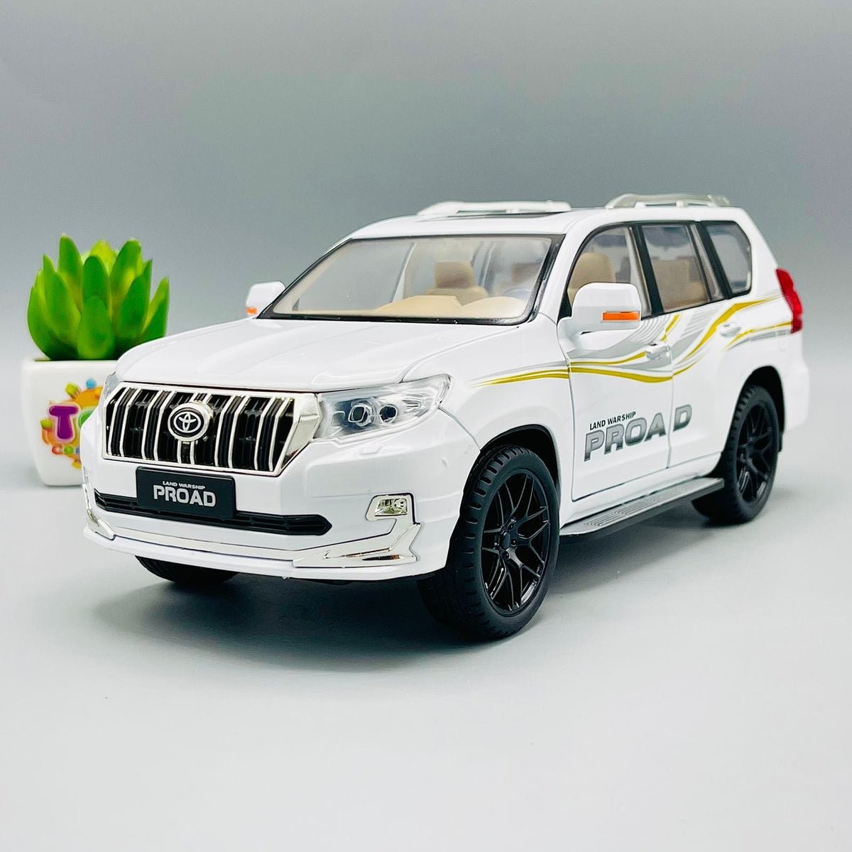 1:18 Scale Diecast Land Cruiser Prado TX