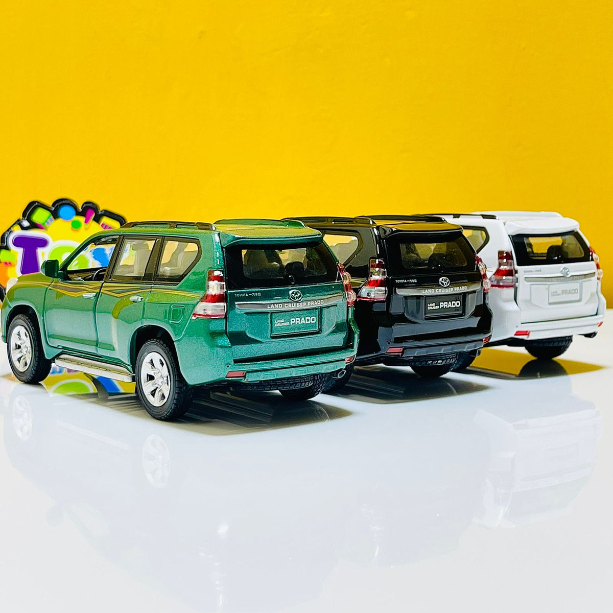 1:32 Scale Diecast Land Cruiser Prado - Lisenced Model