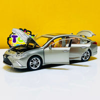 Thumbnail for 1:24 Diecast Lexus ES 300