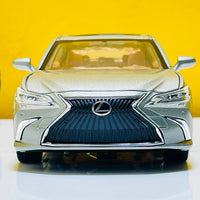 1:24 Diecast Lexus ES 300