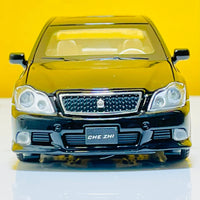 1:32 Diecast Toyota Crown Model Car