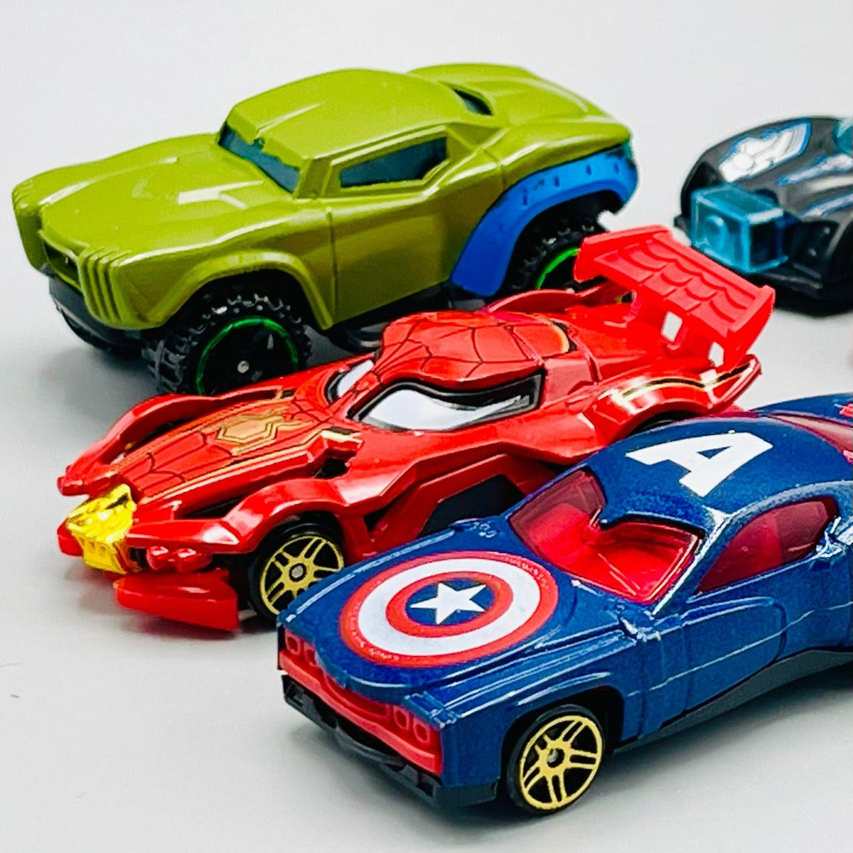 Hot Wheels Set of 6 Avengers Series Cars