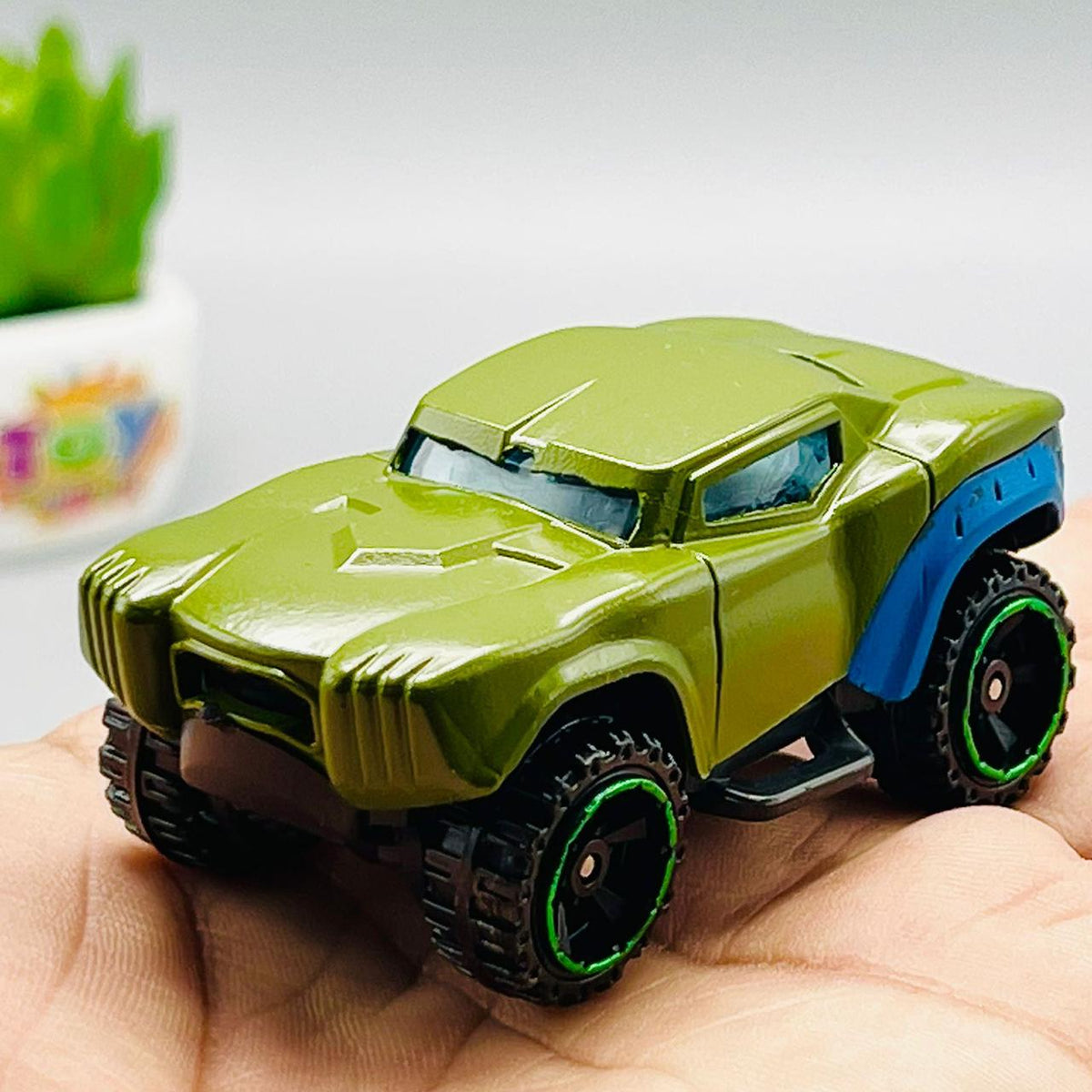 Hot Wheels Set of 6 Avengers Series Cars