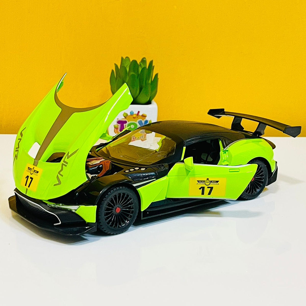 1:22 Scale Die1:22 Scale Diecast Aston Martin Vulcancast Aston Martin Vulcan