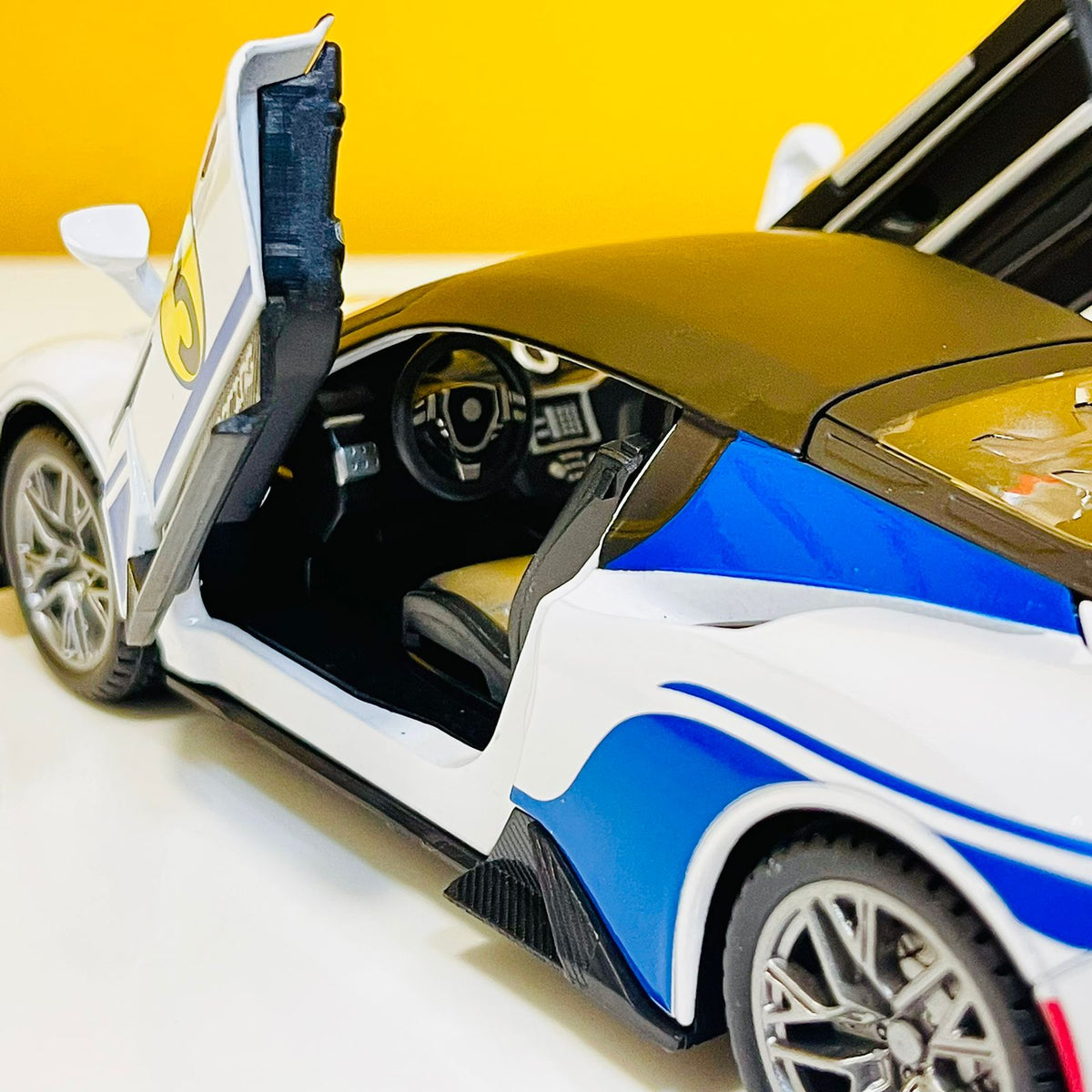 1:22 Scale Diecast Ford GT # 3