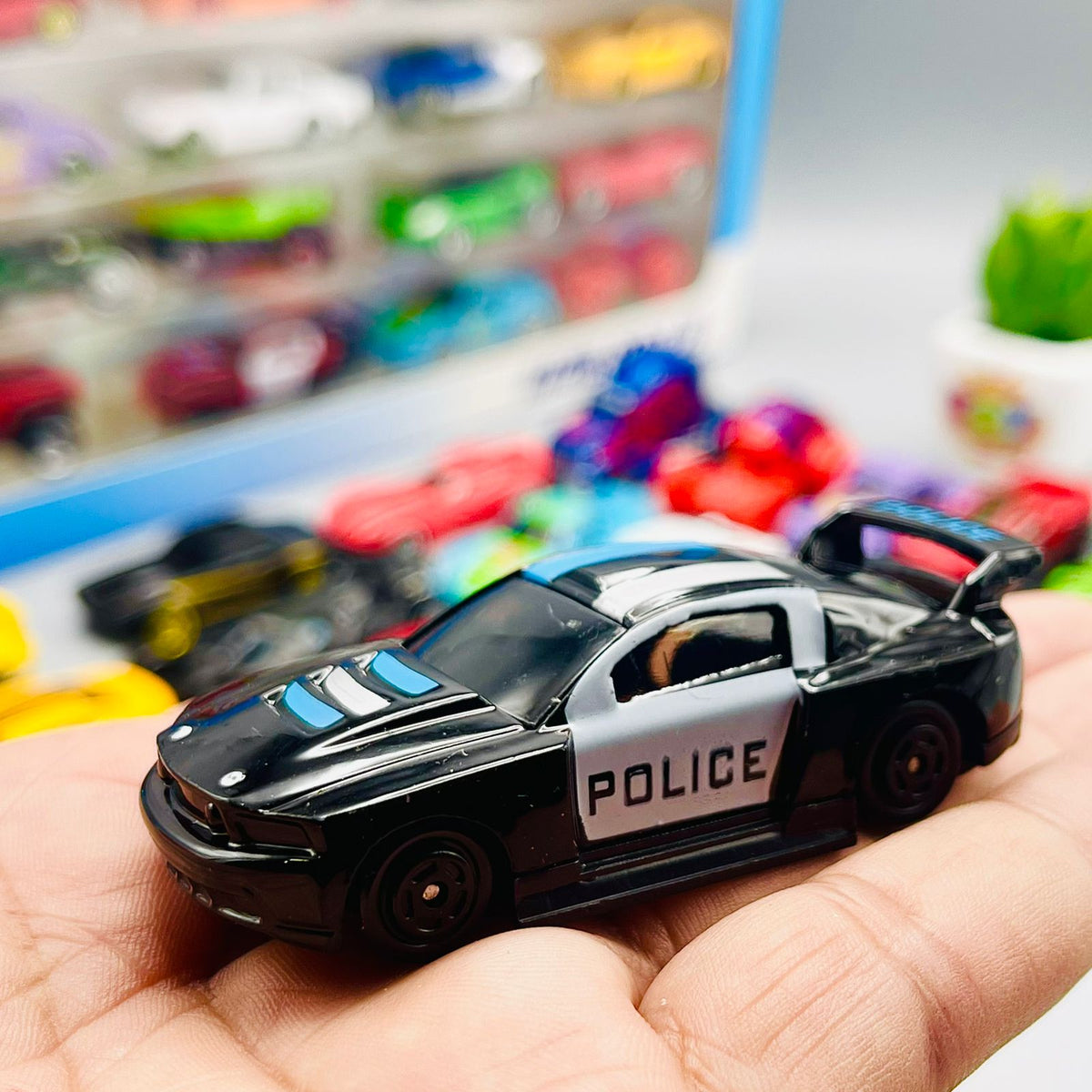 Diecast Hot Wheels Set of 20 Cars
