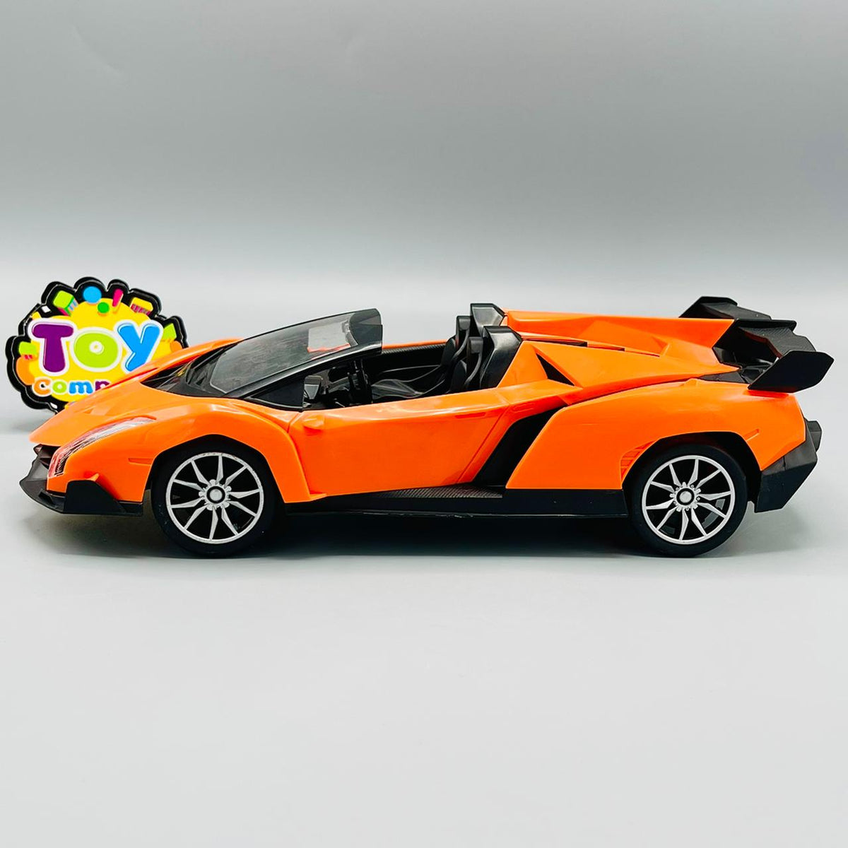 Custome Engine R/C Model Car