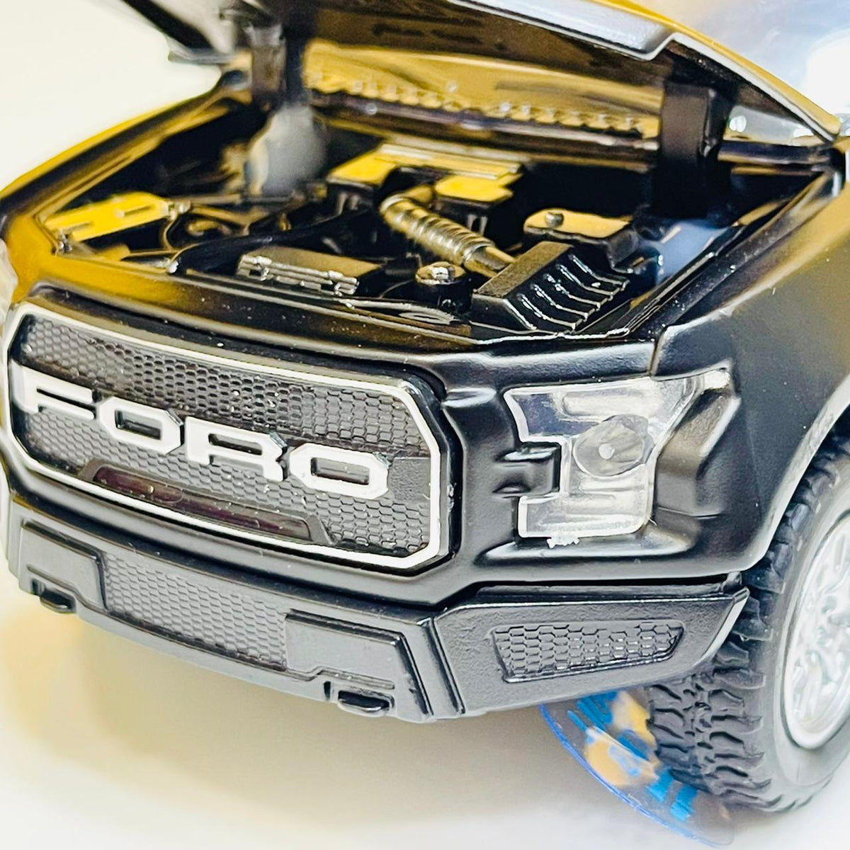 1:32 Diecast Ford F150 Pickup Truck