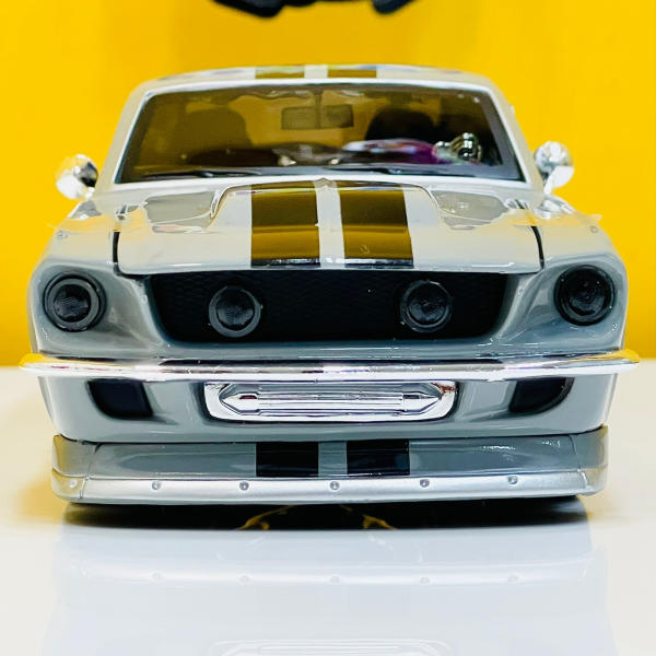 Maisto 1/24 Classic Muscle 1967 Ford Mustang