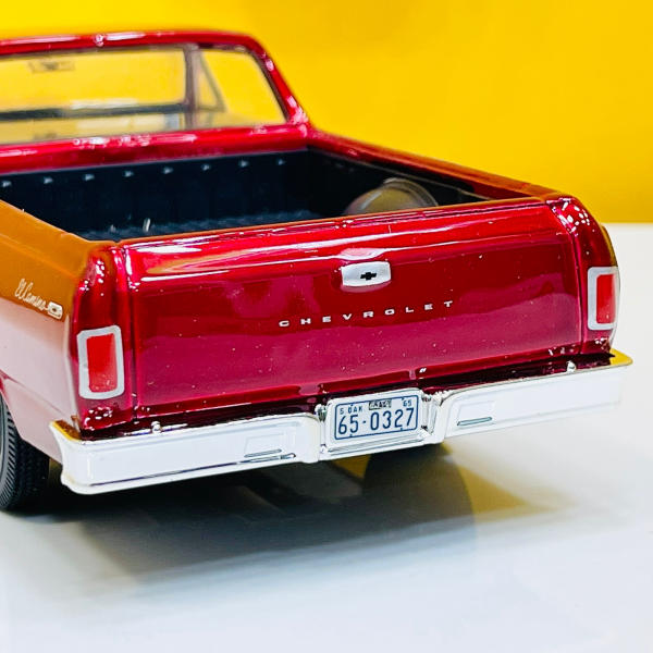 Maisto Diecast 1965 Classic Chevrolet EL Camino