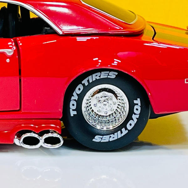 Maisto 1/24 Diecast 1968 Muscle Z/28 Chvrolet Camaro