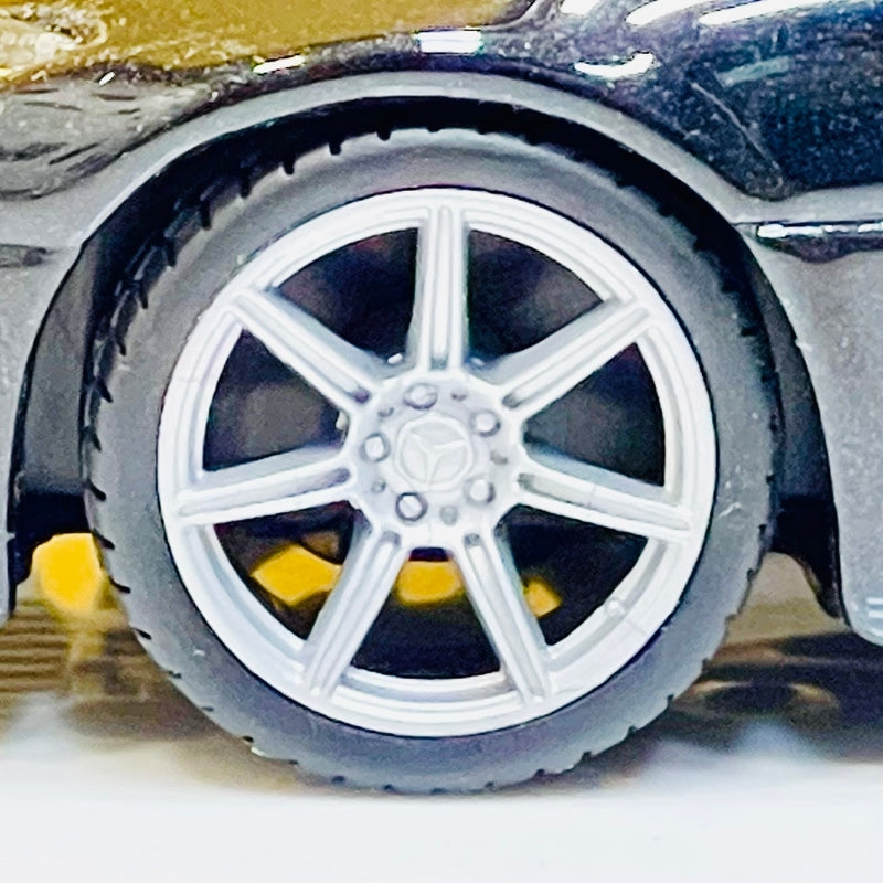 Bburago 1:32 Diecast Mercedes Benz SLS AMG Roadster