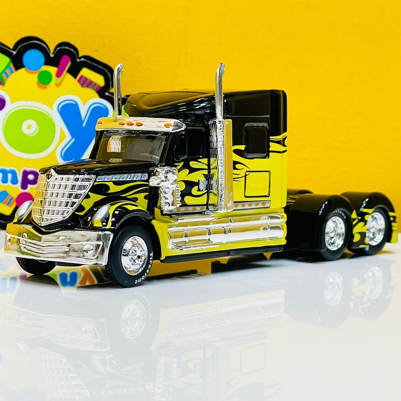 Maisto Diecast 1:64 LoneStar Truck