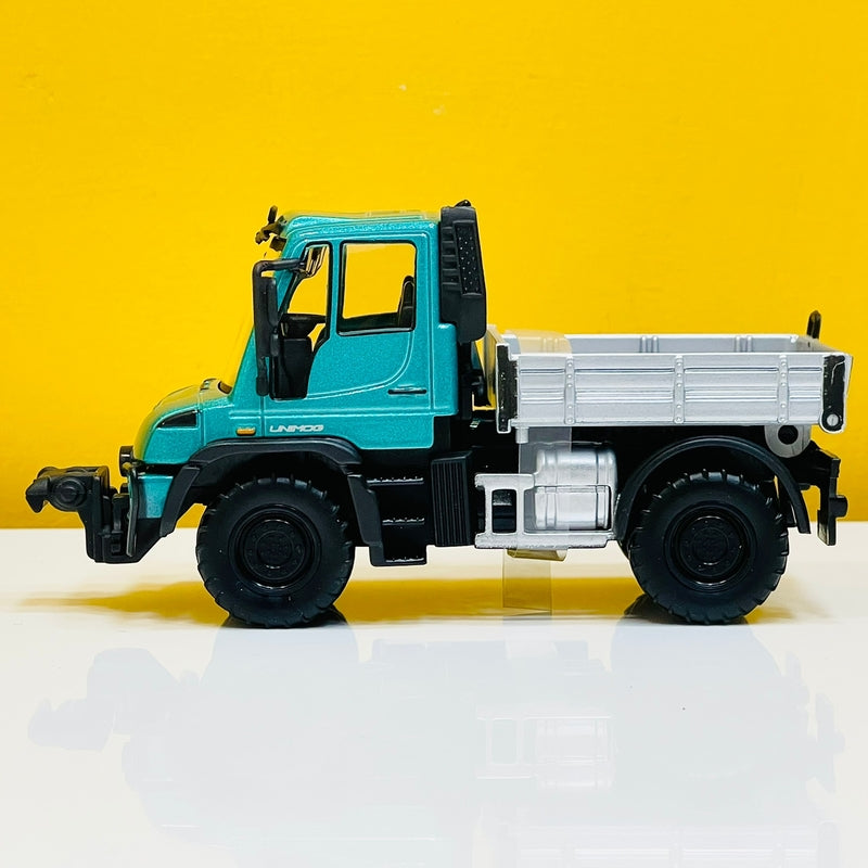 Maisto Diecast 1:36 Mercedes Benz Unimog Dump Truck