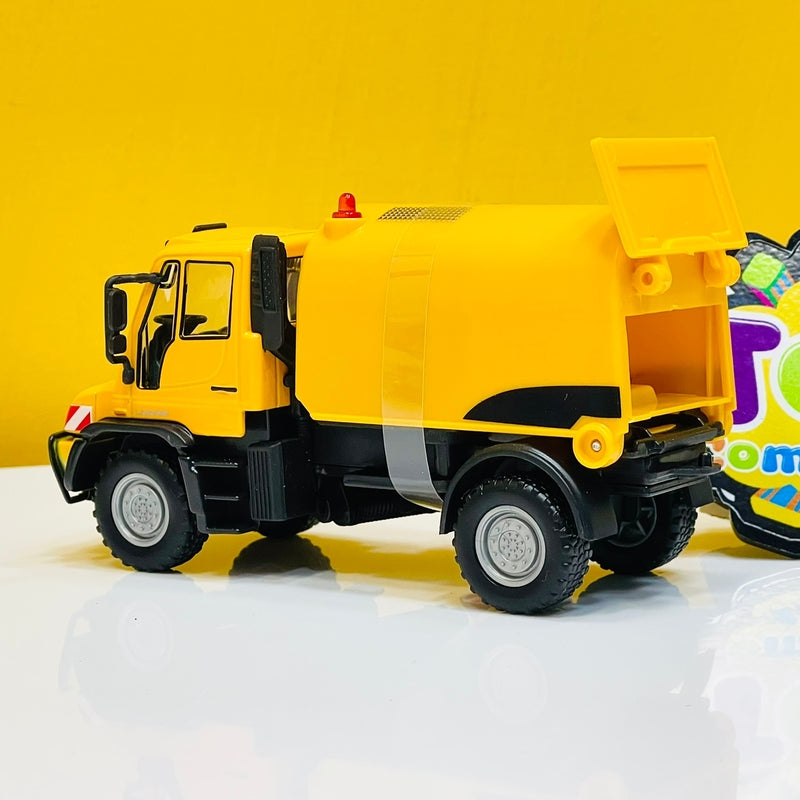 Maisto Diecast 1:36 Mercedes Benz Road Sweeper