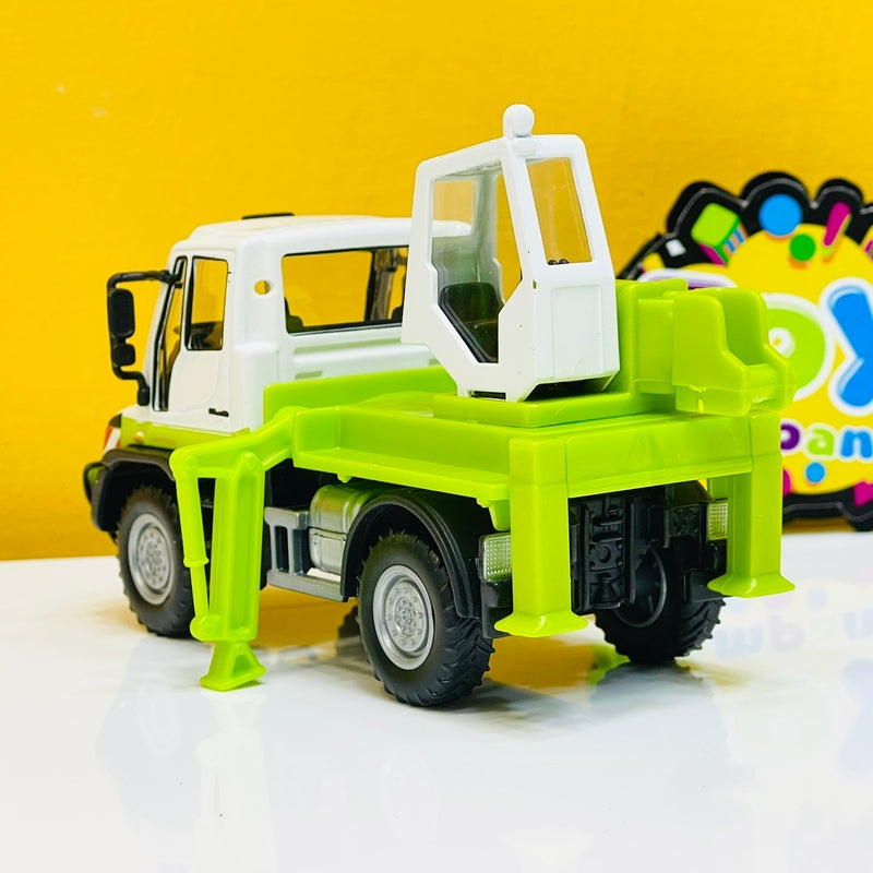 Maisto Diecast 1:36 Mercedes Benz Unimog Truck Crane