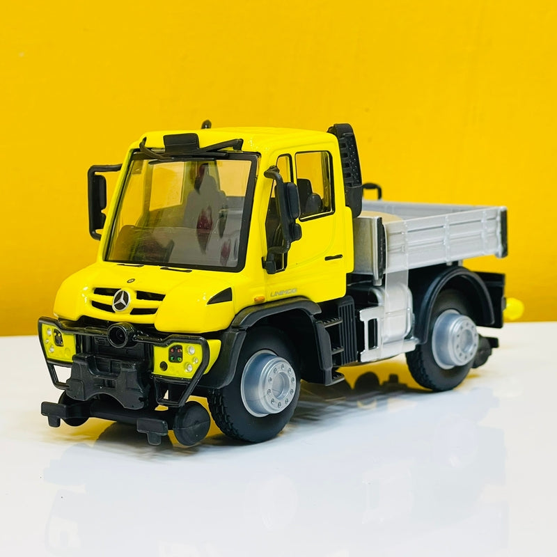 Maisto Diecast 1:36 Benz Unimog City Service Truck
