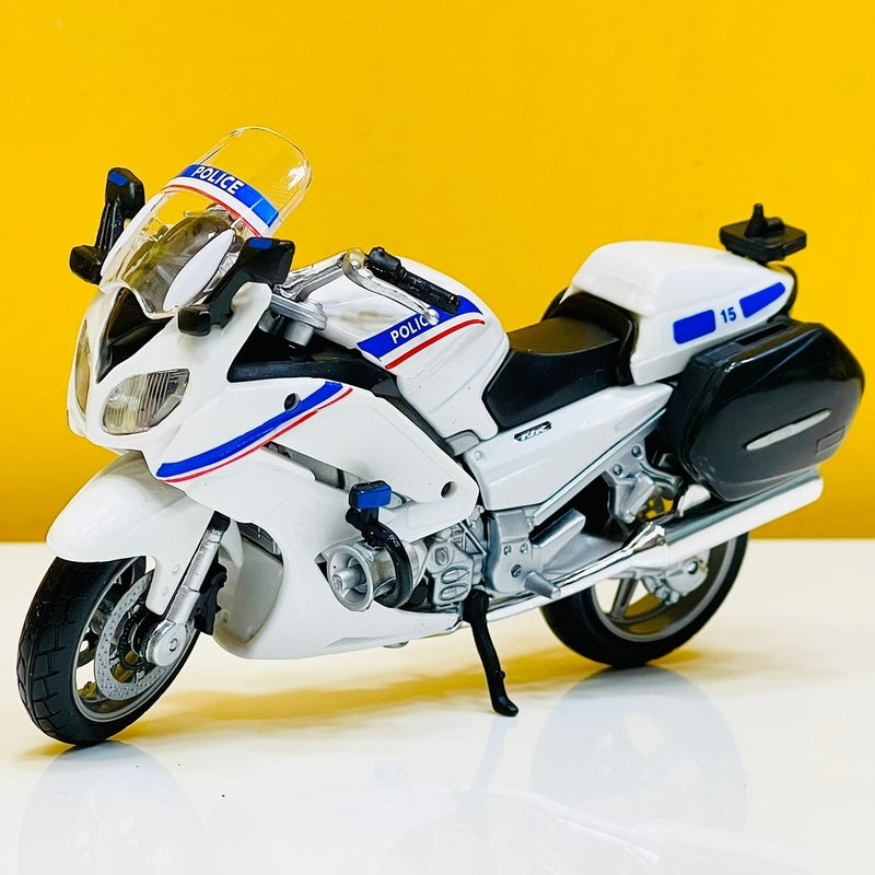 Original Maisto Diecast 1:18 BMW Police Bike
