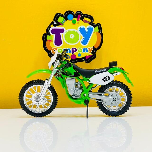 Maisto 1:18 Diecast Dirt Bike - Assortment