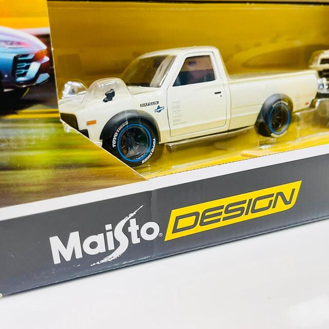 Maisto 1973 Datsun 620 Pickup with Nissan Skyline R34 & Trailer Set