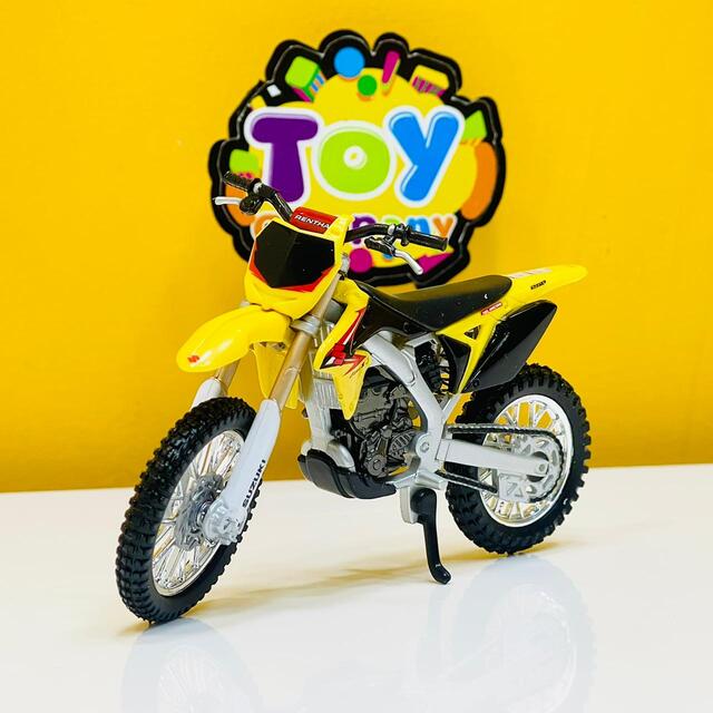 Bburago 1:18 Diecast Suzuki RM-Z450