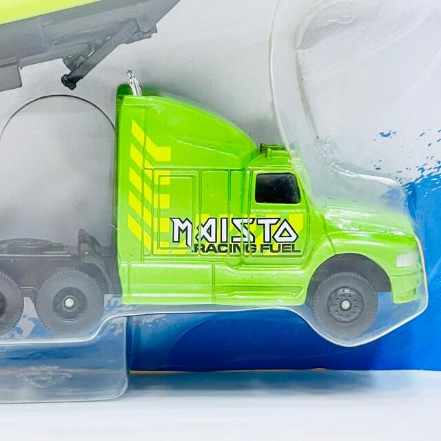 Maisto Diecast Fuel Tank Highway Hauler