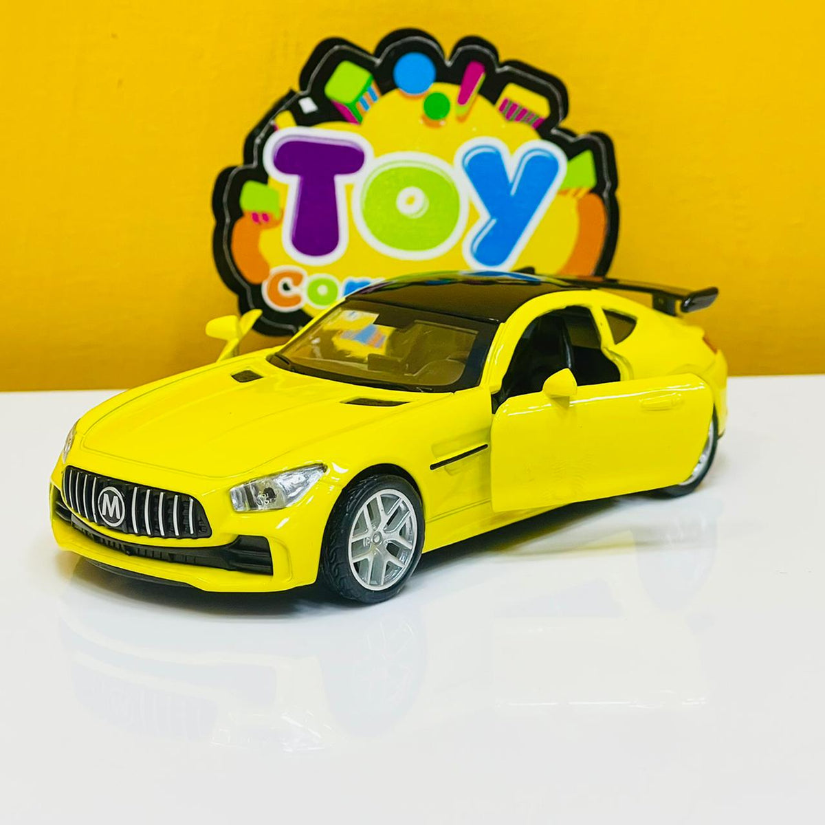 1:32 Scale Diecast Mercedes Benz AMG GTR