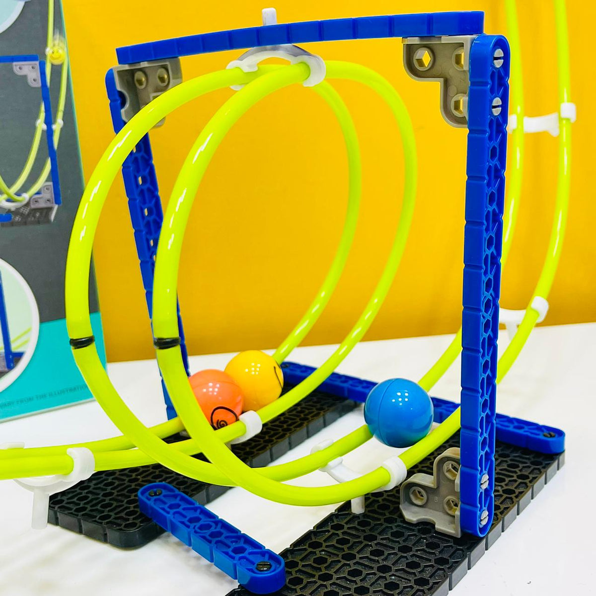 Space Rail Suspension Rotation Orbit Track