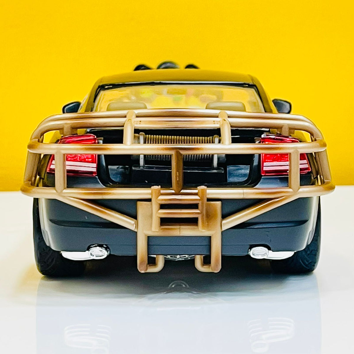 1:24 2006 Fast & Furious Dodge Charger with Outer Cage by JADA