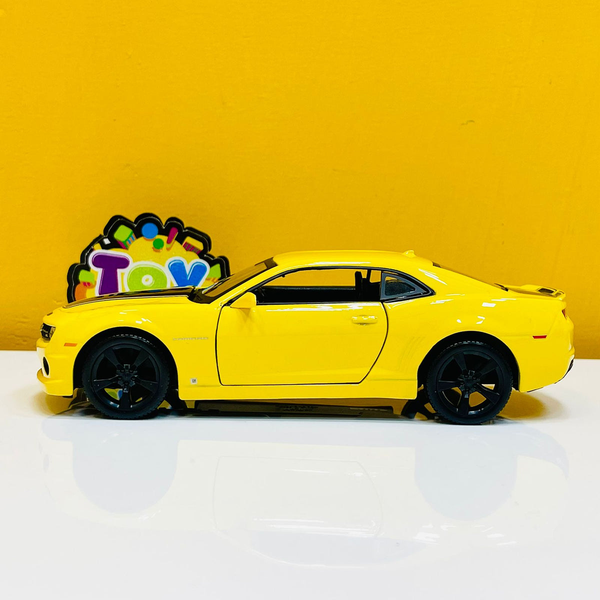Maisto 1:24 Diecast 2010 Chevy Camaro SS RS