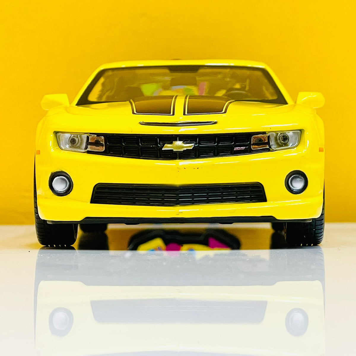 Maisto 1:24 Diecast 2010 Chevy Camaro SS RS
