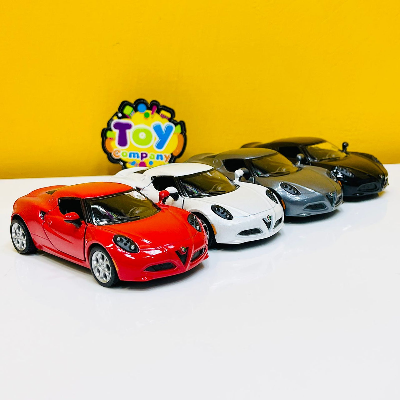 Kinsmart Alfa Romeo 4C Model Car