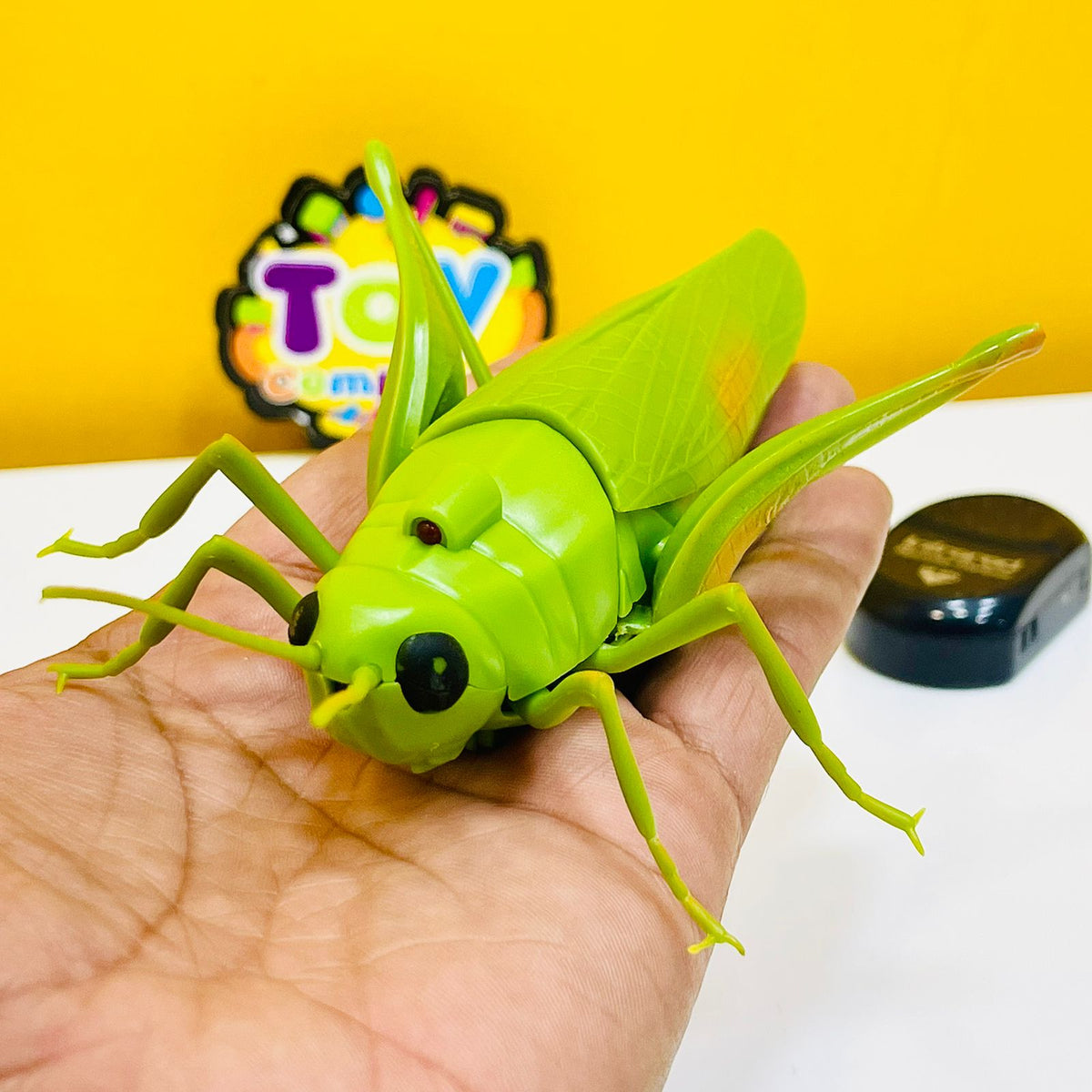 Grass Hopper with Infrared Remote