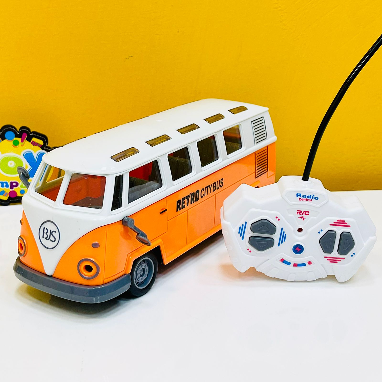 Rechargeable Classic Remote Control Bus Toy – Toy Company