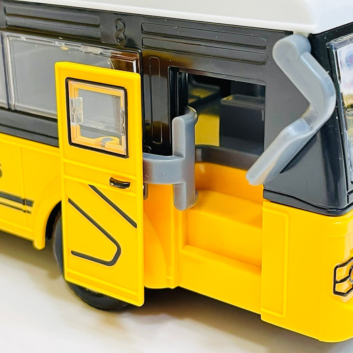Rechargeable Remote Control Bus Toy