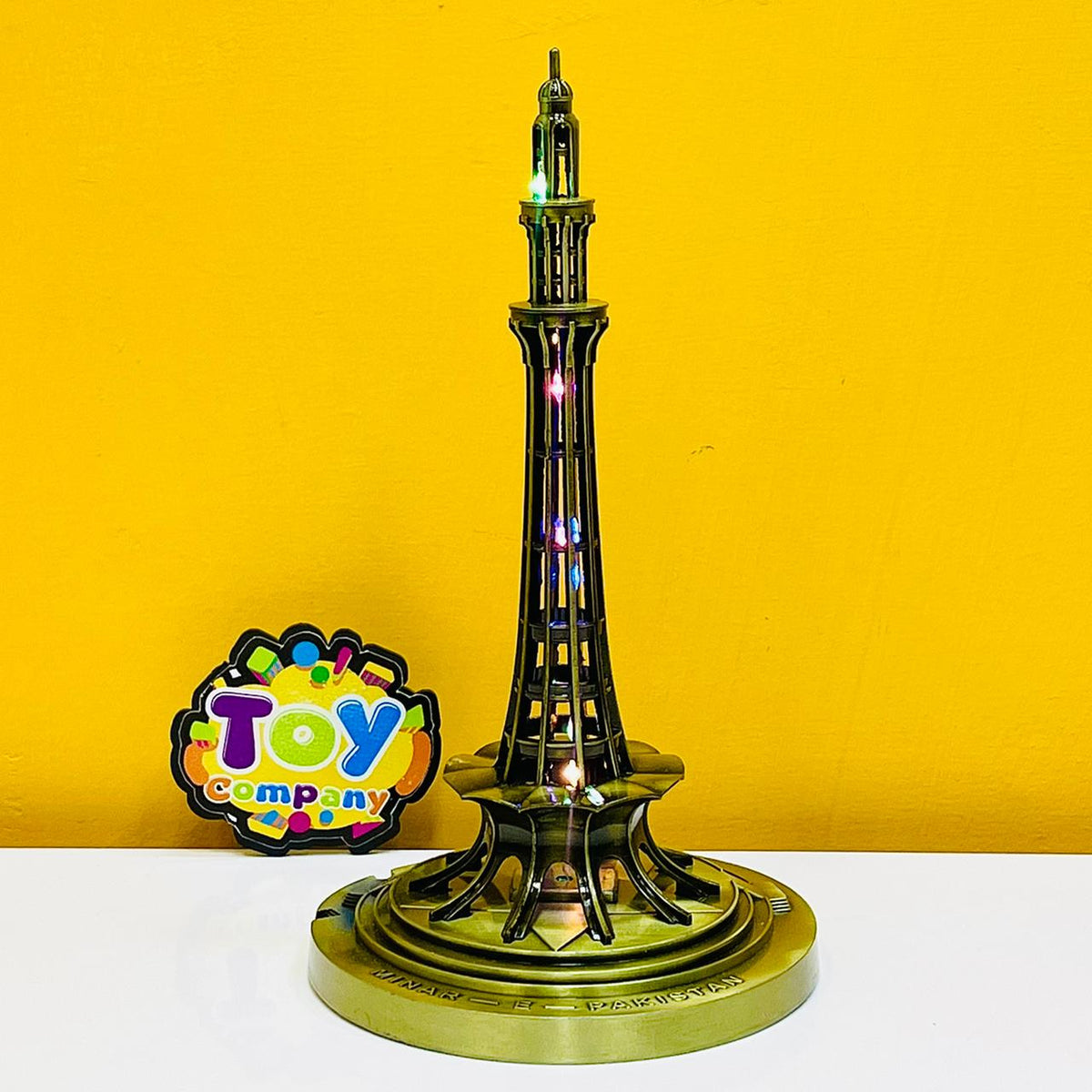 Premium Minar-e-Pakistan Metal Souvenir - Large