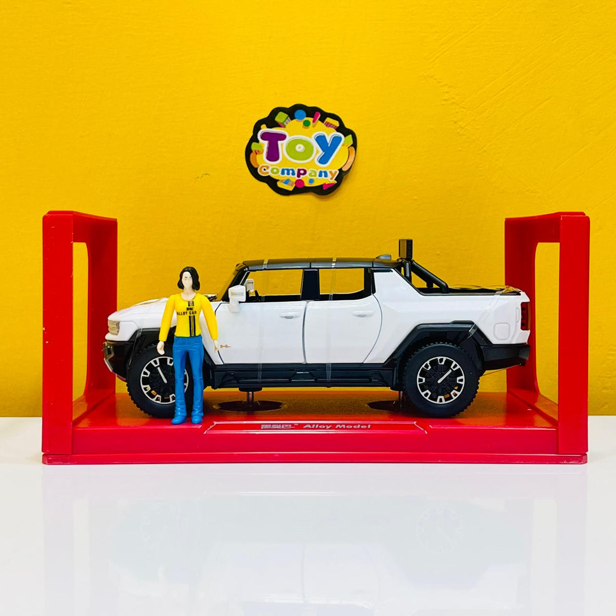 1:32 Diecast Hard Top Hummer EV Pickup Truck with Miniature