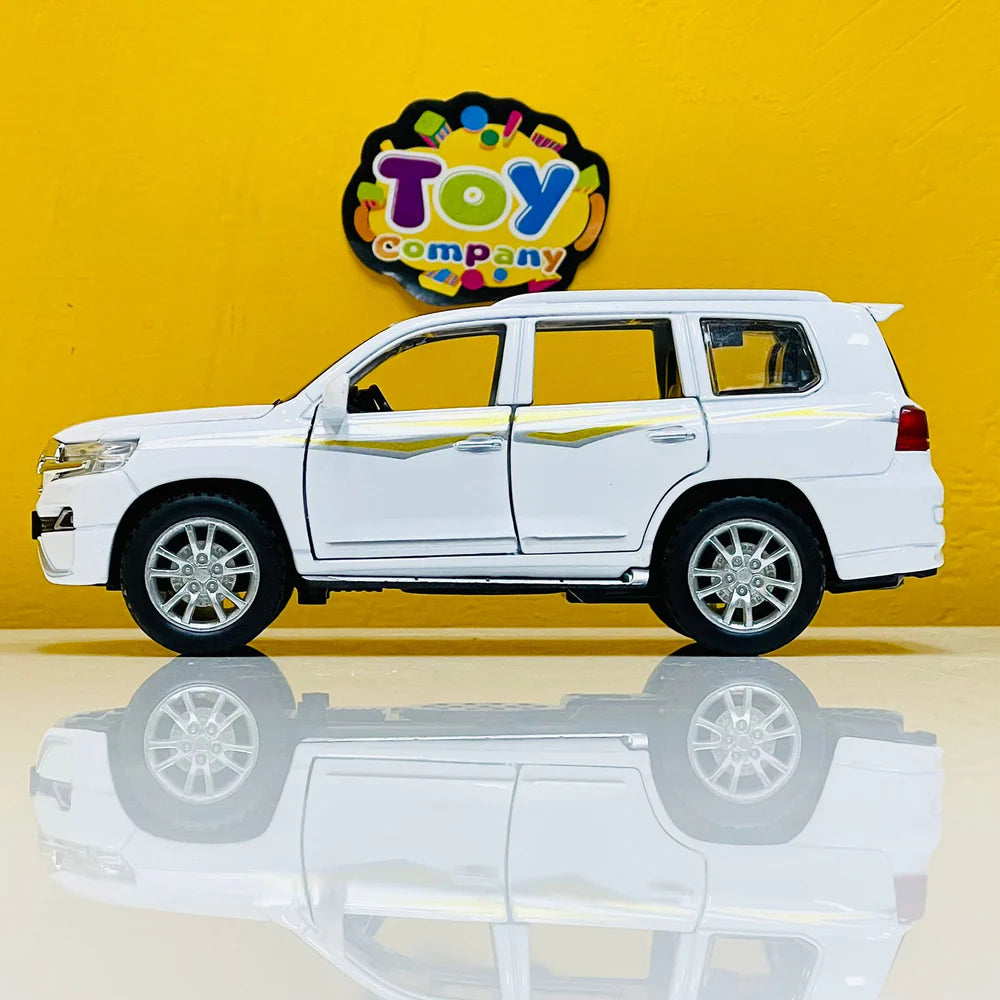 1:32 Diecast Land Crusier V8 Model Car