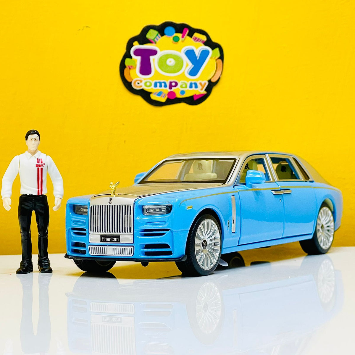 1:32 Diecast Metal Rolls Royce Phantom with a Minature