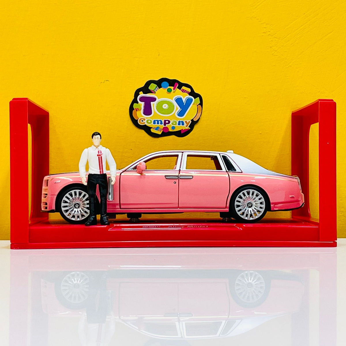 1:32 Diecast Metal Rolls Royce Phantom with a Minature